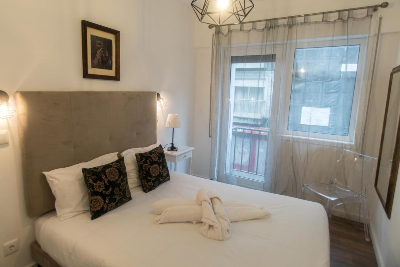 Almada Studios & Suites OOporto Extérieur photo