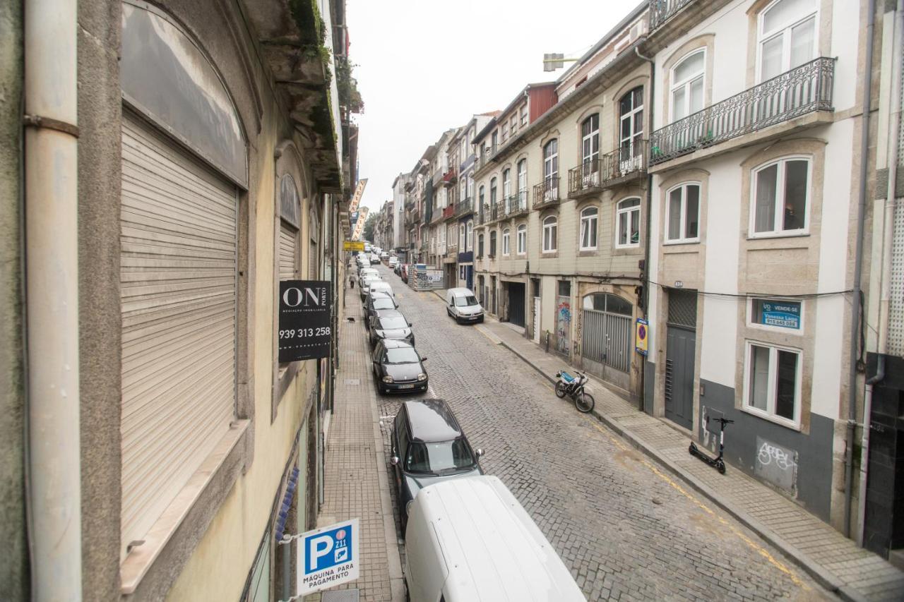 Almada Studios & Suites OOporto Extérieur photo