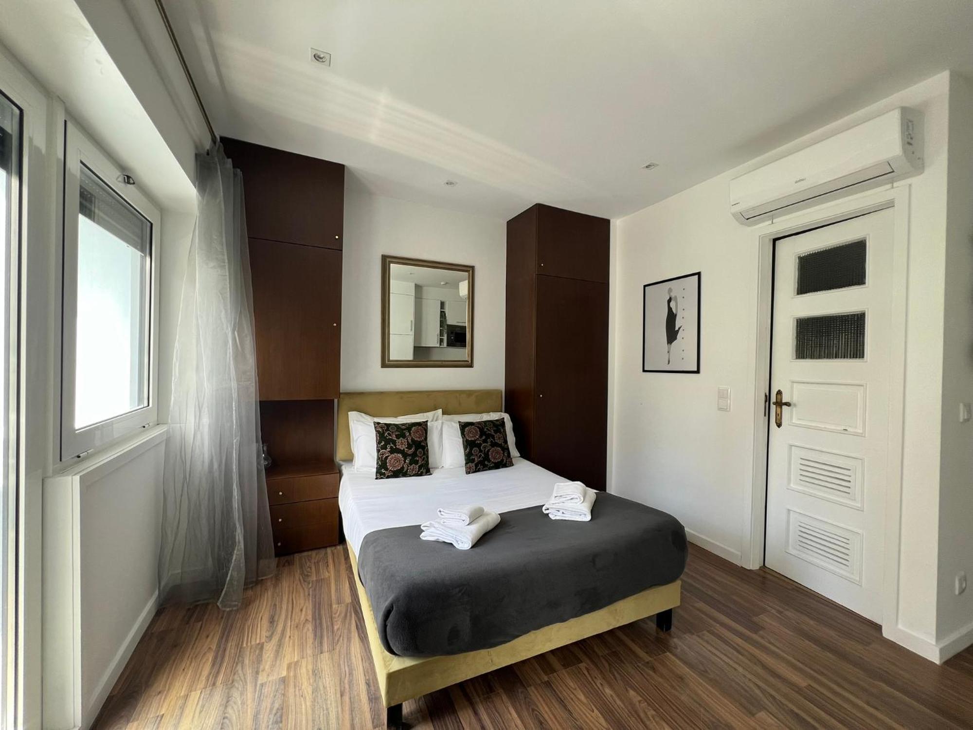 Almada Studios & Suites OOporto Extérieur photo